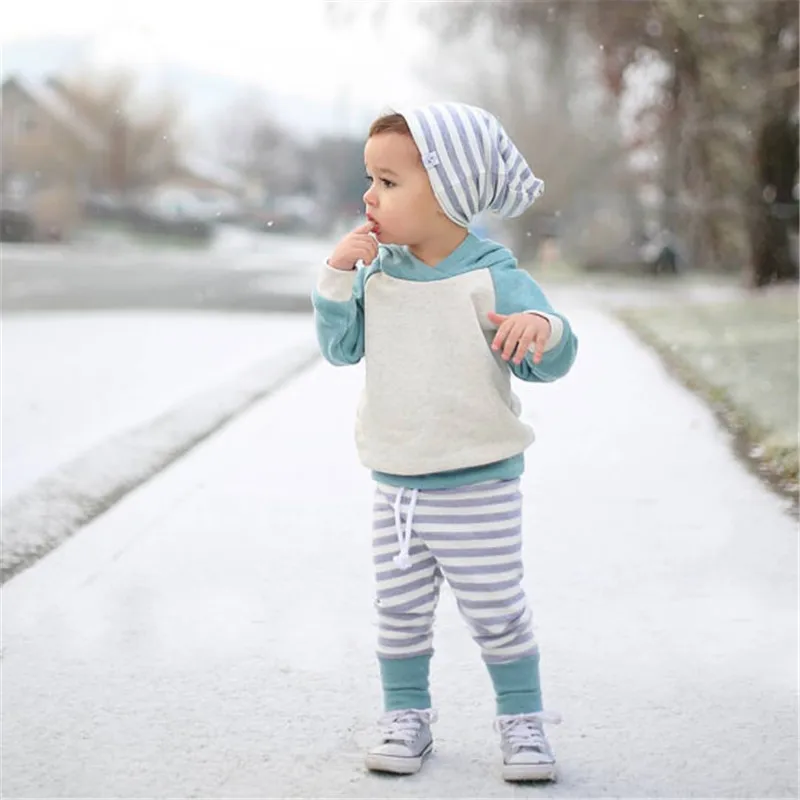 Одежда для маленьких девочек одежда для маленьких мальчиков хлопковый костюм Одежда для новорожденных теплый повседневный спортивный свитер в полоску с капюшоном для малышей, комплект из двух предметов