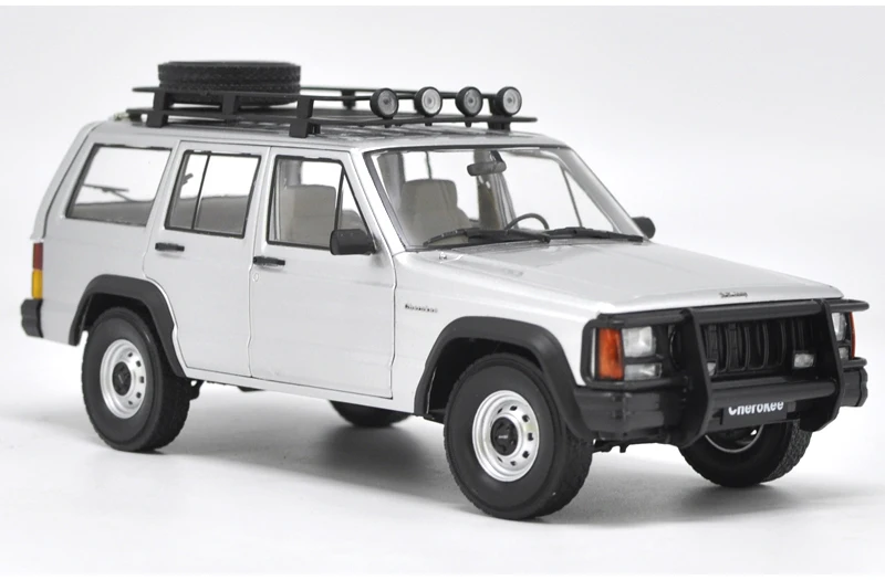 Оригинальные, фабричные, по цене производителя, 1:18 Beijing Jeep 2500 Jeep Cherokee металлическая классическая игрушка модели, платья для дня рождения, подарок на год, коллекция