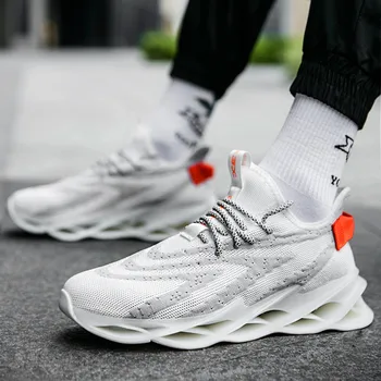 

Brand men's high-top sneakers lightweight running shoes comfortable casual shoes breathable vulcanized shoes Zapatos Hombre new