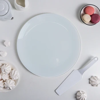 

Dish with a spatula, d = 30 cm, white, gift wrapping