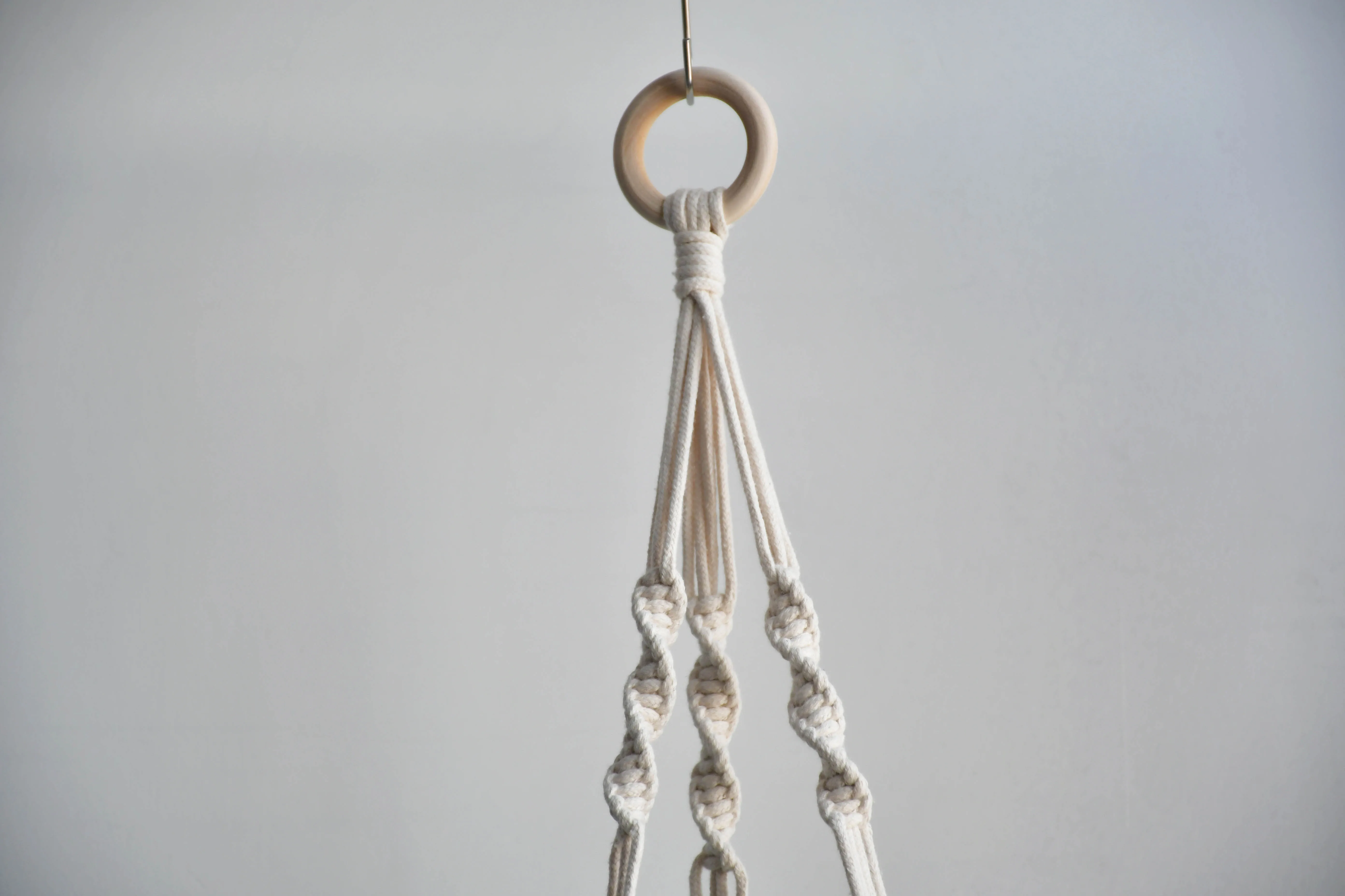 New arrival  100% handmade macrame plant hanger pot holder hanger for pot macrame hanger for plant hanger for flowerpot