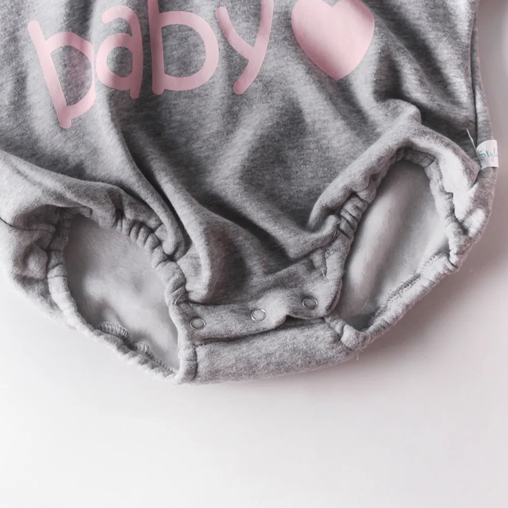c бантом для новорожденных милые буквы Baby с капюшоном с длинным рукавом хлопковые плюс кашемир с длинным рукавом Детские ползунки, детские комбинезоны на осень и весну, для детей ясельного возраста, комбинезон