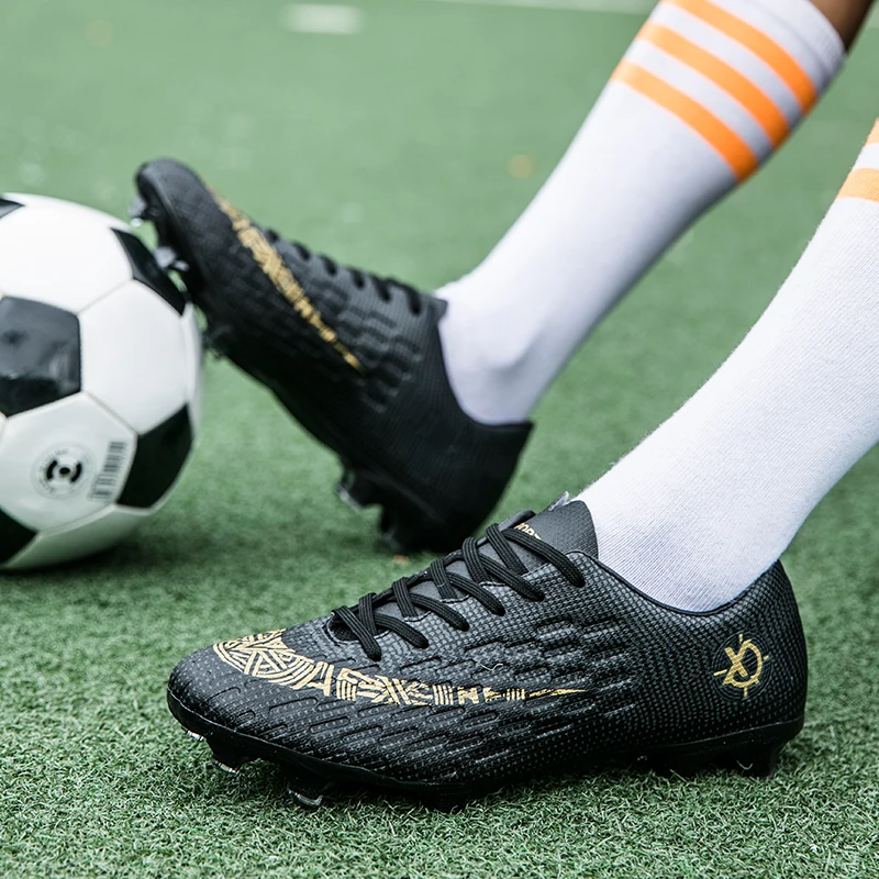 Unisex Men Boys Outdoor Ultralight Soccer Shoes Non-Slip FG/TF Ankle Boots