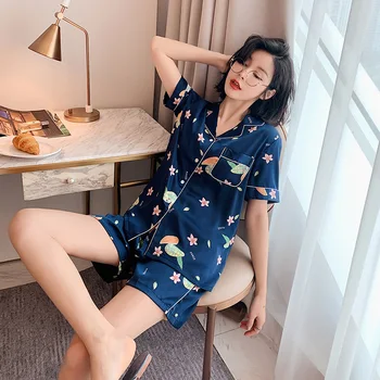

2020 New Pajamas Summer Ice Silk Cool Breathable Fashion Simple Cardigan Ladies Home Service Fashion Printed Short Pajamas