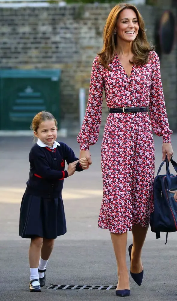 Princess Kate Dress Women Long Sleeve Dress Autumn Flower Print Runway Robe V Neck Single-breasted Vintage Midi Dresses+ Belt