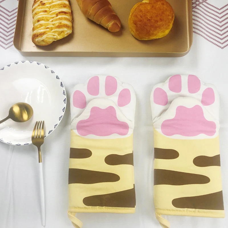 1Pcs 3D Cartoon Animal Cat Paws Oven Mitts Long Cotton Baking Insulation Microwave Heat Resistant Non-slip Gloves
