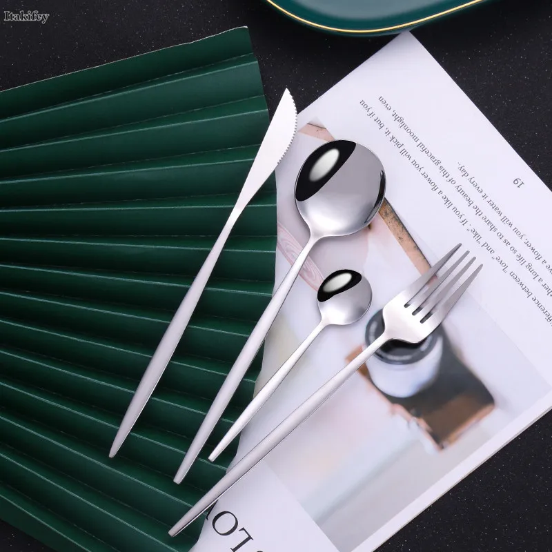 

16pcs/Set Black Gold Dinnerware Stainless Steel Tableware Set Knife Fork Spoons Luxury Cutlery Set Gold Gift Box Dishwasher Safe