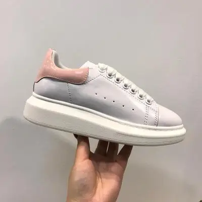 Hot Shoes Woman Spring Autumn Leather Woman Casual Flats Lace Up Flats Designer Couple Shoes - Цвет: as pic