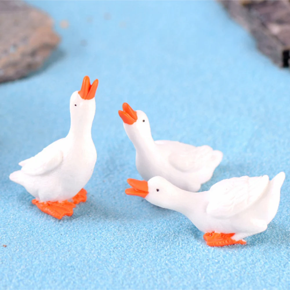 Cute Goose Figurine Miniatures Home Decoration Kawaii Animal Decorative Figurine Accessories Desk Garden Decor Easter Decoration