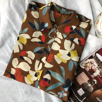 

Women's Floral Print Long Sleeve Blouse Turn-down Collar Loose Casual Female Shirt with Buttons