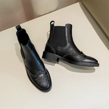 

Bottes femme new winter shoes women's ankle boots cow leather brogue classic rivets Chelsea boots keep warm ankle boots mujer