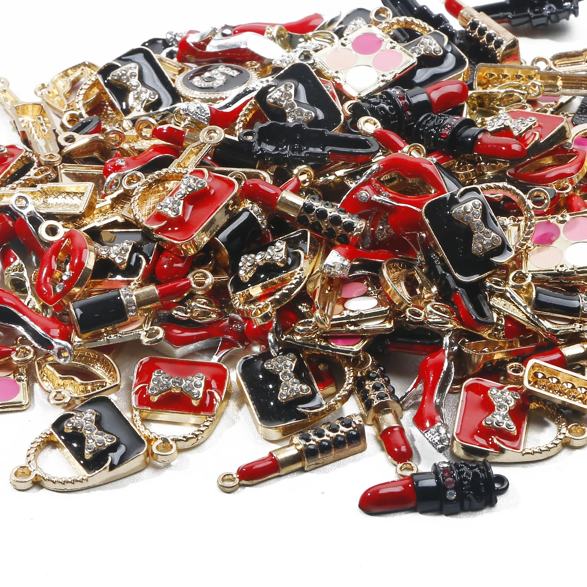 Juicy Couture Charm Bracelet w/ 5 Charms Red Lips Purse Shoe Nail Polish  Heart