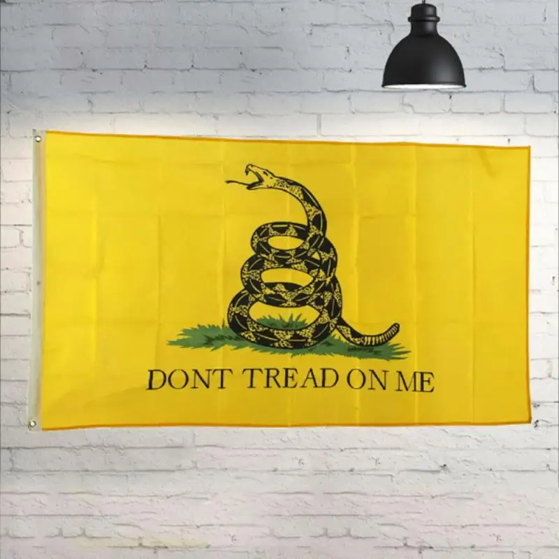 1 шт. 90X150 см прочный полиэфирный принт Gadsden флаг змеи не плыть по мне декоративный