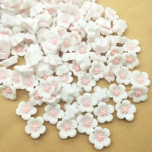 100 sztuk 14mm białe żywiczne kwiaty dekoracyjne rzemiosło Flatback Cabochon dla Scrapbooking Diy akcesoria tanie tanio resin