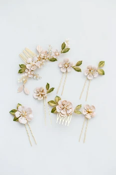 

Korean Bride Pearl Hair Accessories Set Hair Pins Hair Jewelry Bridal Hair Comb Rose Headpieces Wedding Blossoms Accessory Set