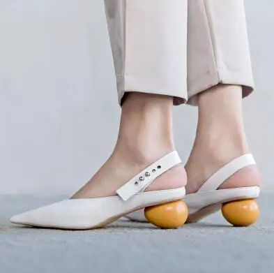 Женские туфли-лодочки ручной работы с острым носком; белые кожаные босоножки с ремешком на пятке; Летние босоножки; Эспадрильи на высоком каблуке 4 см; модная обувь черного цвета - Цвет: Белый