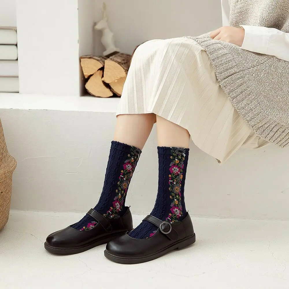 Зимние шерстяные теплые носки в винтажном этническом стиле для женщин и девочек; хлопковые носки с вышитыми цветами. Забавные Носки