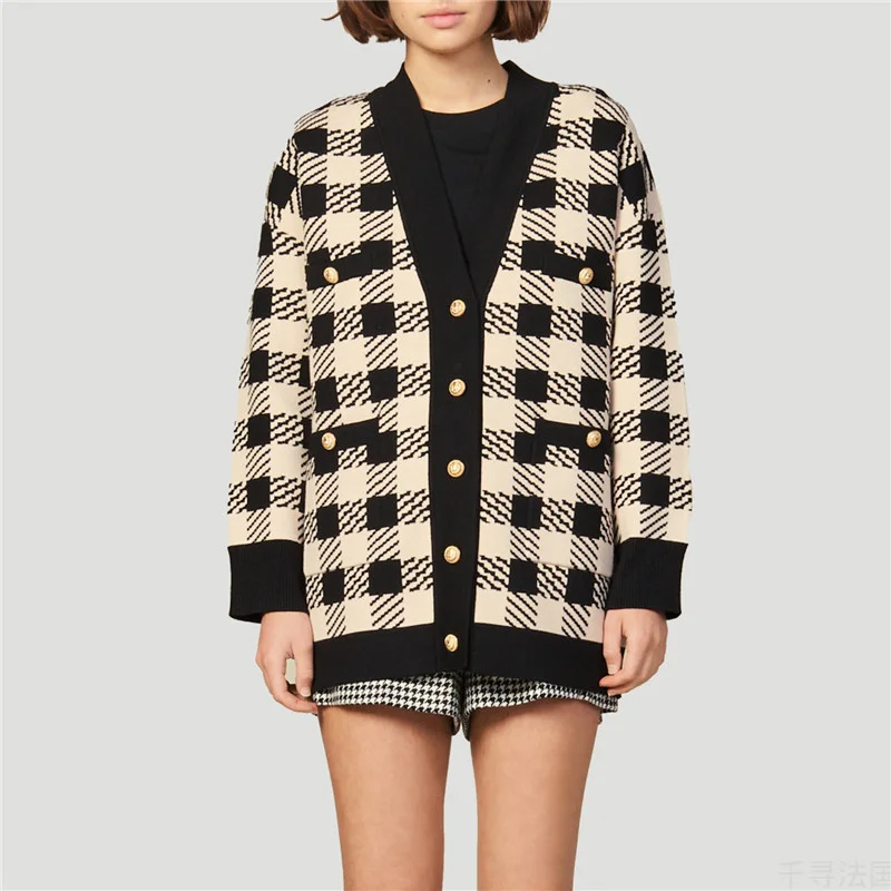 

Vintage Long Plaid Cardigan 2019 Autumn Winter V Neck White Black Knitted Long Cardigan Women Thick Warm Long Sweater Coat
