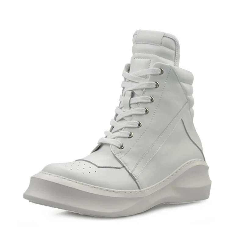 Мужские кожаные высокие ботинки на толстой белой подошве в корейском и