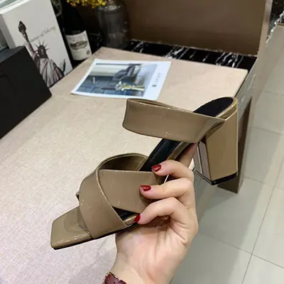 Синий New Fashion Luxury Sandals Women Designers Genuine Leather Slip-On Hoof Heels Super High(8cm-up) Women Sandals - Цвет: Синий