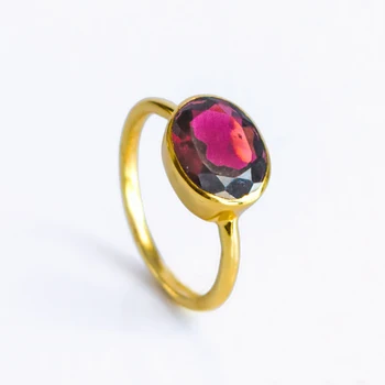 

Simple Oval Garnets Solitaire Ring Gold Red Crystal Stackable Rings Women Birthstone Anniversary Gift
