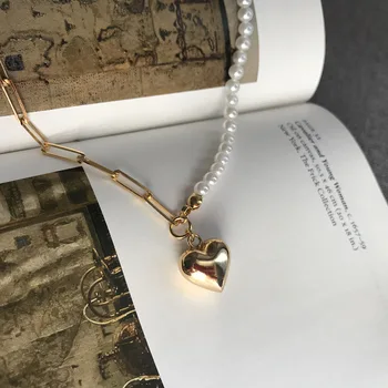 

Peri'sbox Asymmetric Chain Beaded Shell Pearl Necklace Love Heart Charm Choker Necklaces for Women Linked Minimalist Necklace