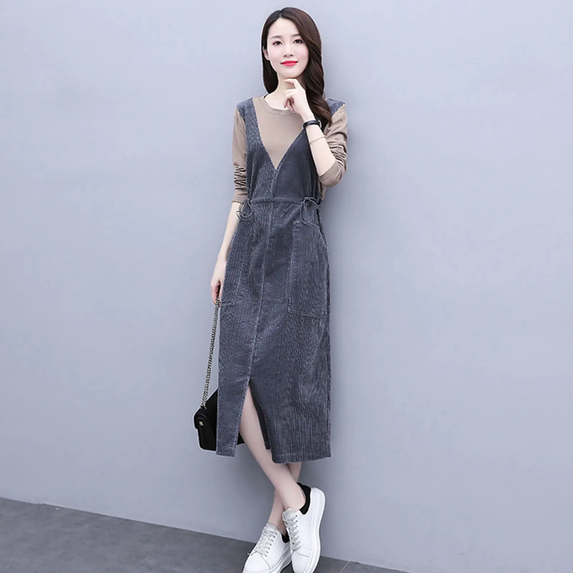 Long-sleeved dress women long-sleeved early 2020 autumn dress new waist-down age-reducing thin temperament Yangqi corduroy