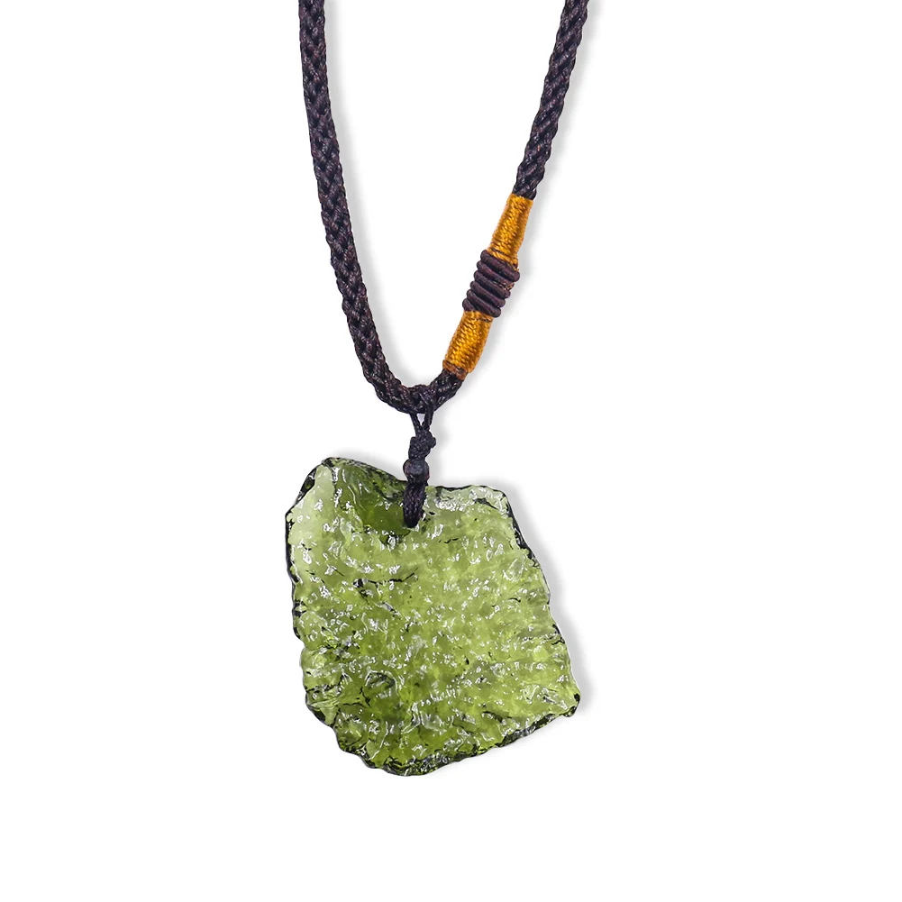 Natürlicher Kristall Grüner Edelstein Moldavit Meteorit Glas Halskette Anhänger 