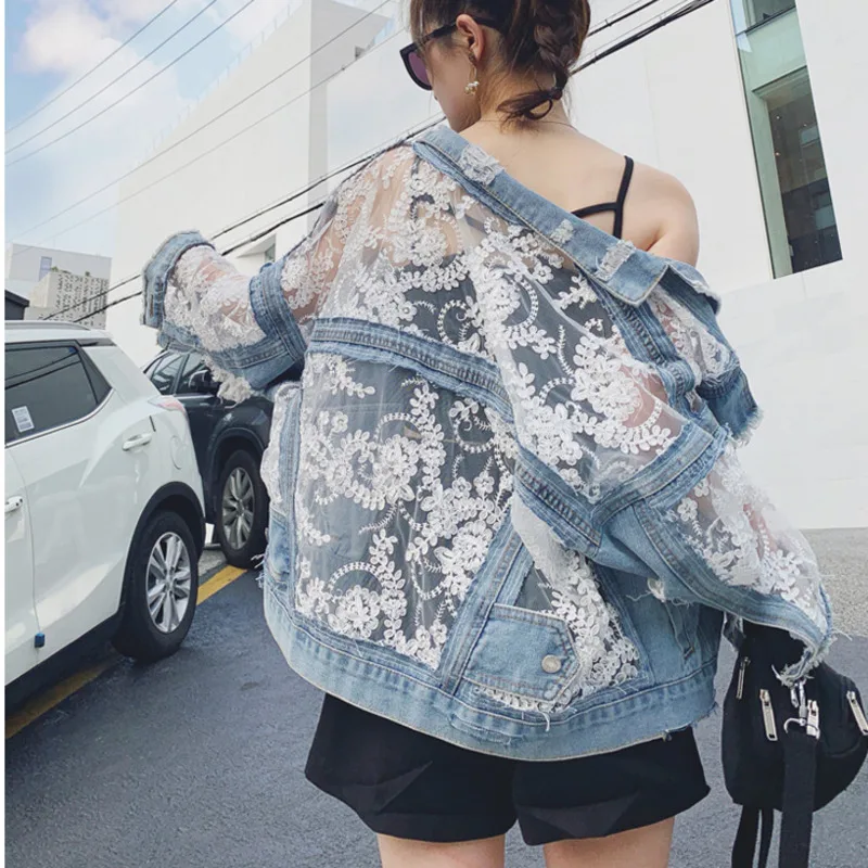 

[EWQ] 2020 New Pattern Spring Summer Lapel Long Sleeve Hollow Out Lace Patchwork Denim Single Breasted Coat Women Jacket AK605
