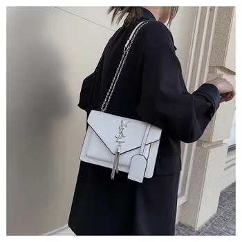 

Tassel chain bag 2020 new fashion shoulder messenger bag Korean version of the small square bag female bag