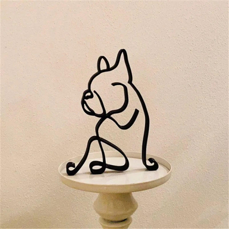 Esculturas Minimalistas Cães e Gatos