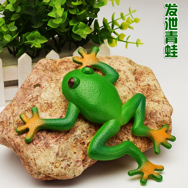 Simulation Frog Model Decoration Creative And Tricky Vent Frog Toy Soft Rubber Fake Tropical Rain Forest Green prank toys,joke toys,jumping frog toys,childrens toys