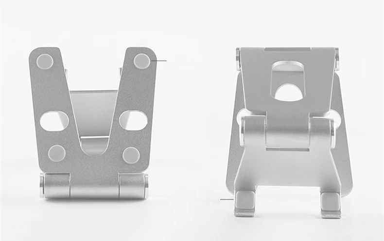 rotatable metal holder (9)