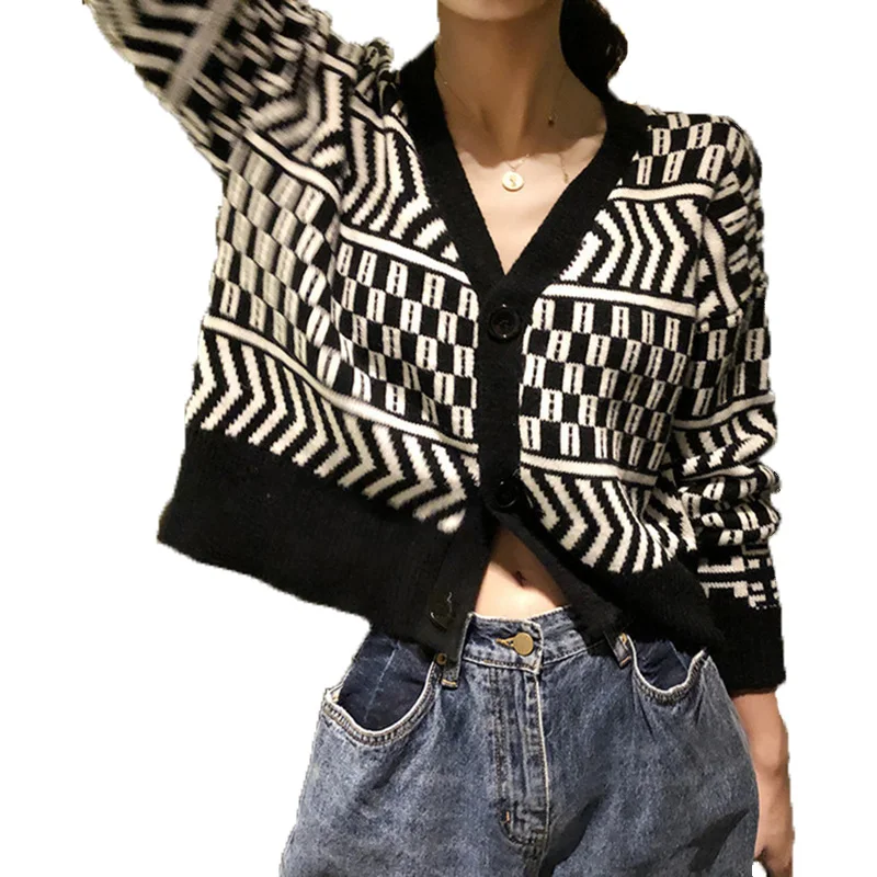 BADAMANA Vintage Geometric pattern v-neck women knitted Commute cardigan sweater buttons short jumper Casual female |