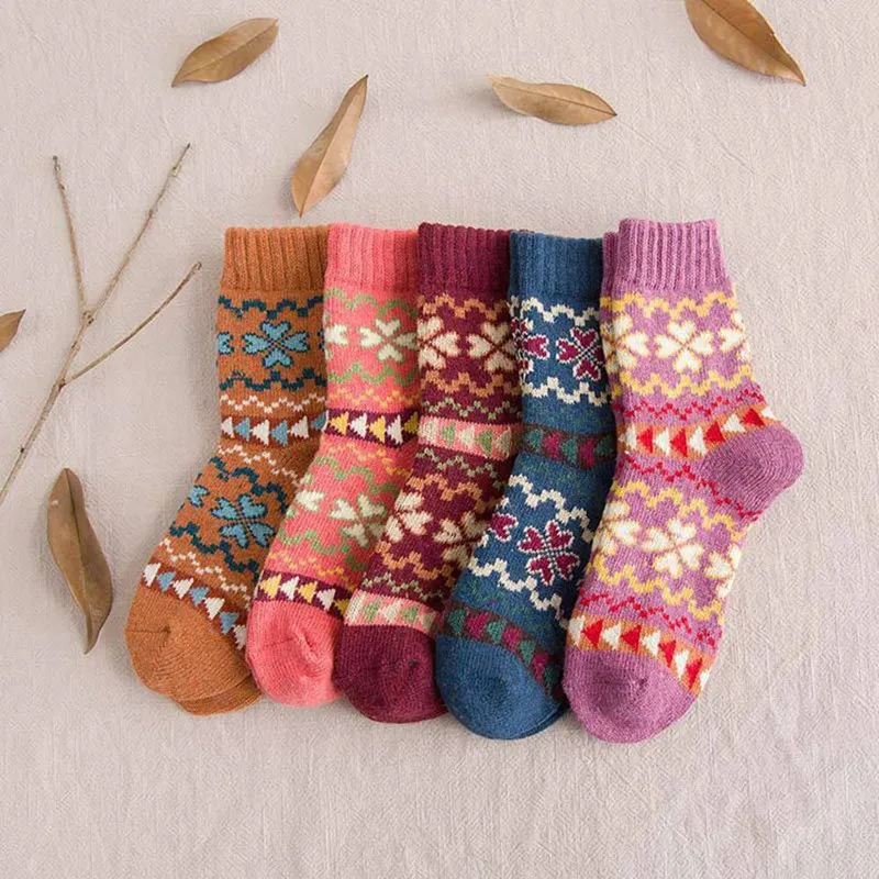 5Pairs/Lot Winter New Retro Rabbit Women Wool Socks Women 's High- End Comfortable National Wind Warm Socks