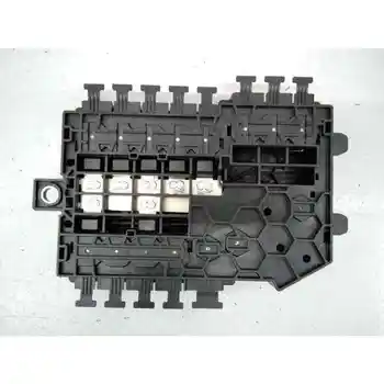 

A2135406100 CASE RELAYS/FUSES MERCEDES C CLASS (W205) FAMILY