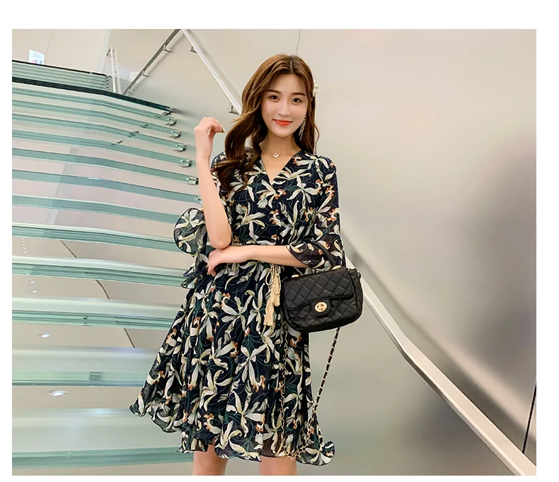 Boho Style Chiffon Dress Women New Summer Ruffles Sleeve V-neck Floral Print Dress Female Beach Tunic Party Dress Vestido