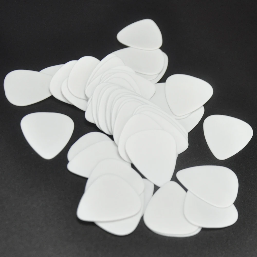 100pcs Solid White Gauge 0.60mm / 0.71mm / 1mm 1.5mm Delrin Guitar Bass Picks Plectrums