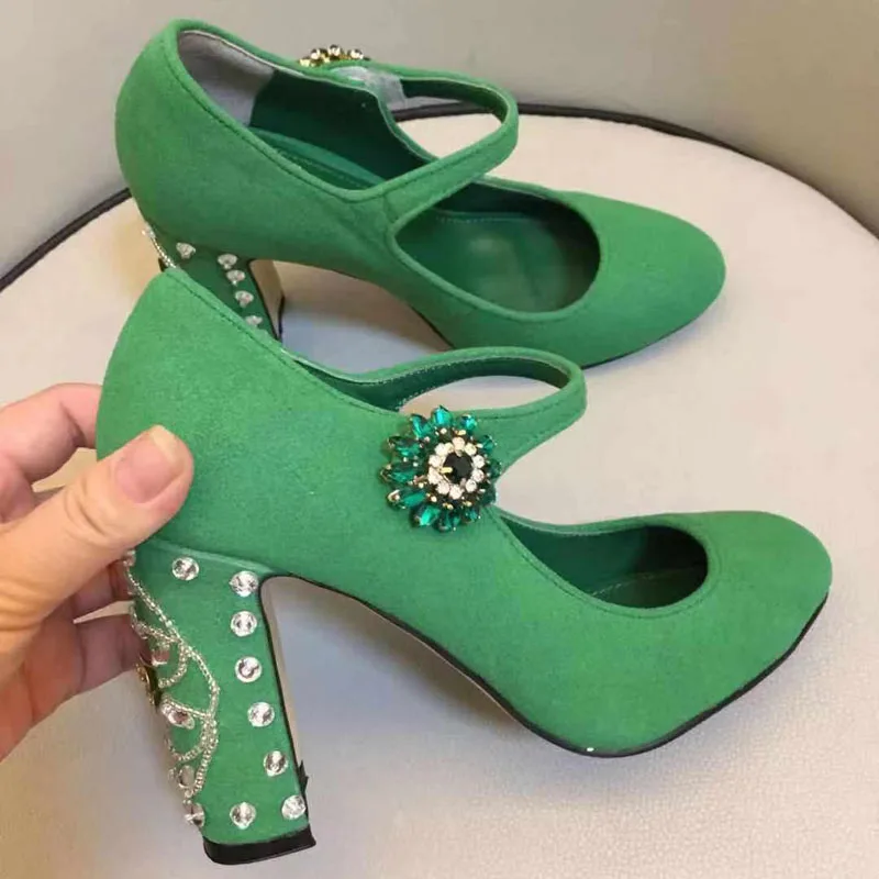 Женские модельные туфли mary jane с круглым носком на каблуке, Украшенные бусинами, цветами и пуговицами; Цвет Зеленый - Цвет: Зеленый как газон