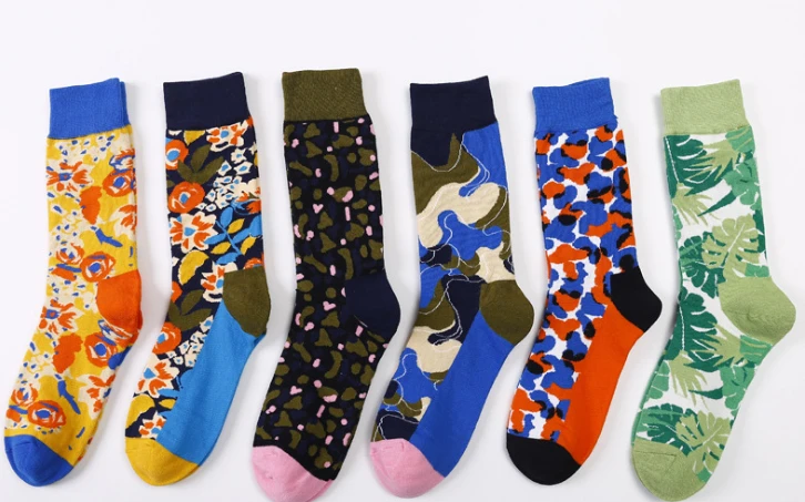 

1 pair Autumn Winter Retro women socks cotton cartoon Male Socks happy socks funny socks 660