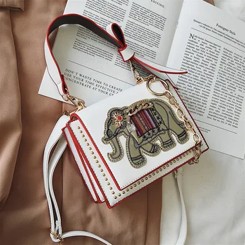 

Brand Designer PU Leather Crossbody Bags For Women 2020 Fashion Small Lady Hand Bags Rivet Chains Shoulder Messenger Bag White