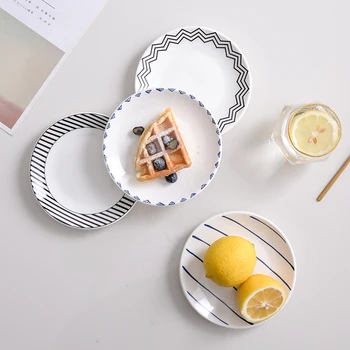 

4pcs set dessert dish snack plates round white ceramic plate china porcelain tableware bread plate cute dessert plate