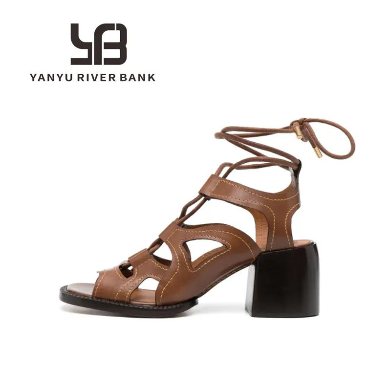 Sandalias con tacón de plataforma grueso para mujer, zapatos de estilo gótico, estilo Gladiador, color negro, para verano, talla 45