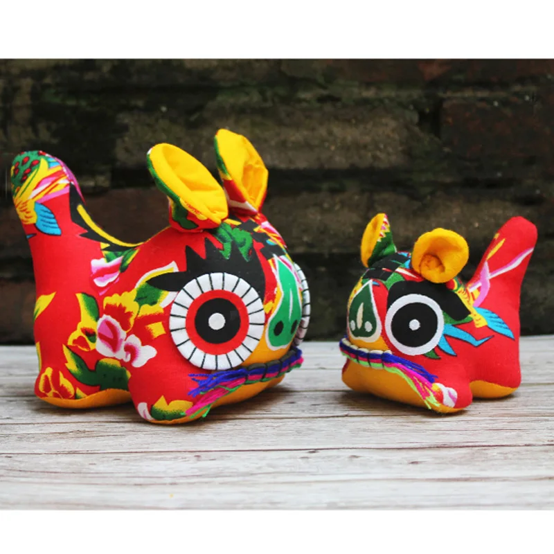 お値下げ❣️中国の古い器　動物いっぱい！可愛い　ドラゴン　ヴィンテージ 手作り布虎人形中国風の民俗芸術品や工芸品中国の特色おもちゃ