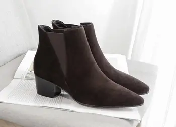 

2019 autumn and winter new leather thick with Martin boots pointed Chelsea short boots retro women's boots