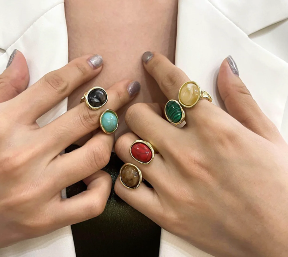 2023 trend French retro design irregular gemstone hit color two-tone open rings for women fashion jewelry