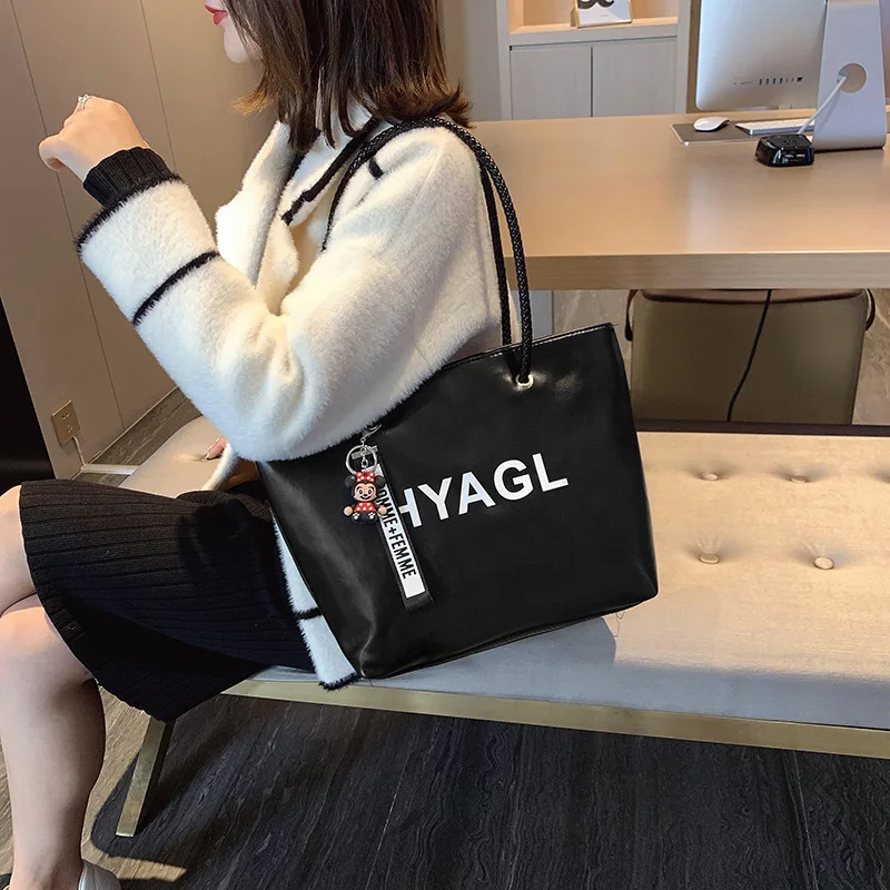 

WOMEN'S Bag Fashion Handbag Leisure Bag Autumn And Winter New Style Bag Women's Lettered Toth Shoulder Bag Pu Large Bag