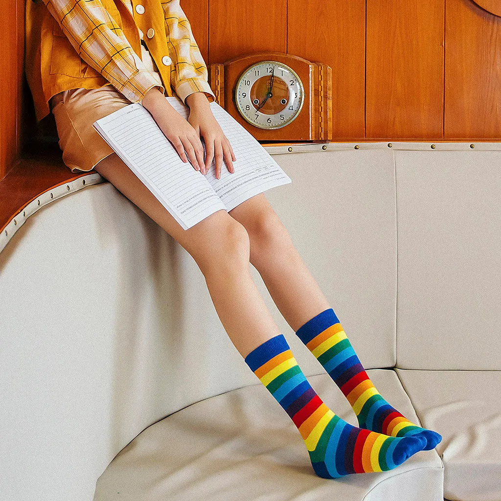 Unisex Cotton Socks New Rainbow Striped Pile Of Socks In The Tube Autumn Winter Fashion Casual Sports College Wind Pile Socks DH