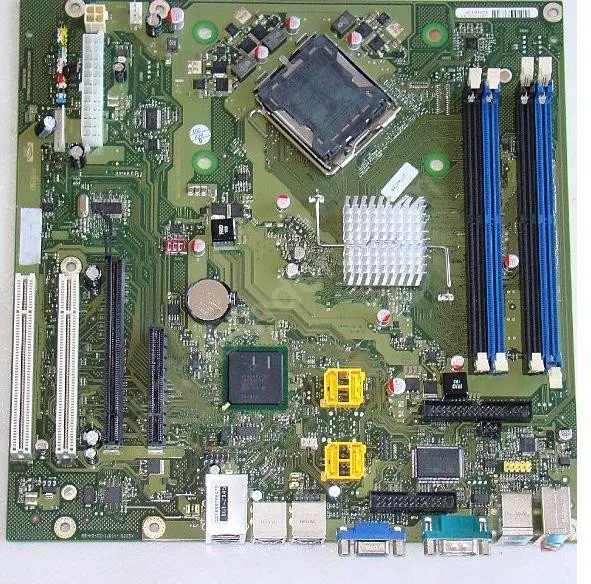 

D2812-A23 GS1 P7935 W26361-W1871-Z2-04-36 Motherboard