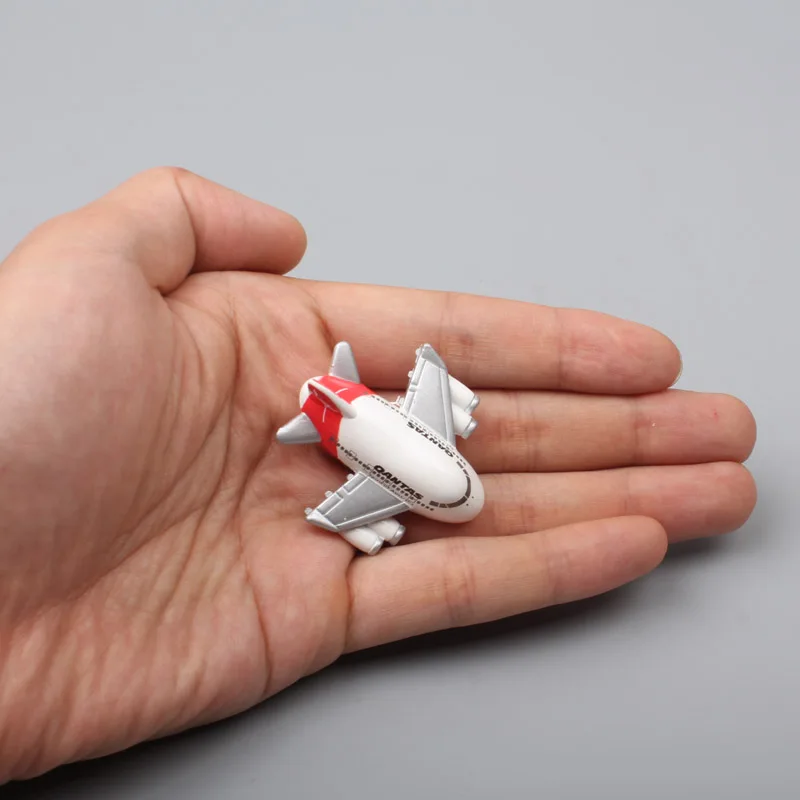 3 шт./компл. Corgi миниатюрные весы Qantas Airways air plane Магнитная палка Холодильник деревянная литая под давлением модель игрушка подарок сувенир для ребенка